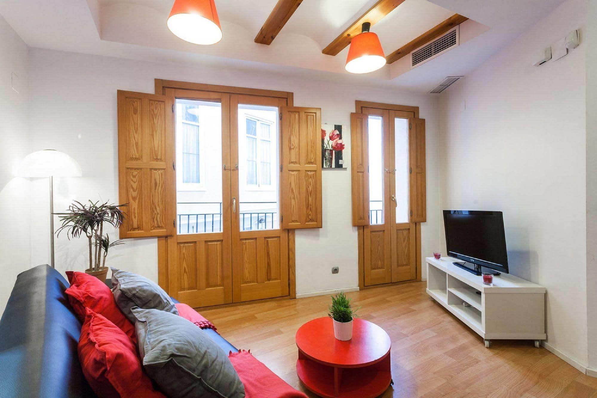 Like Apartments Lonja Valensiya Dış mekan fotoğraf