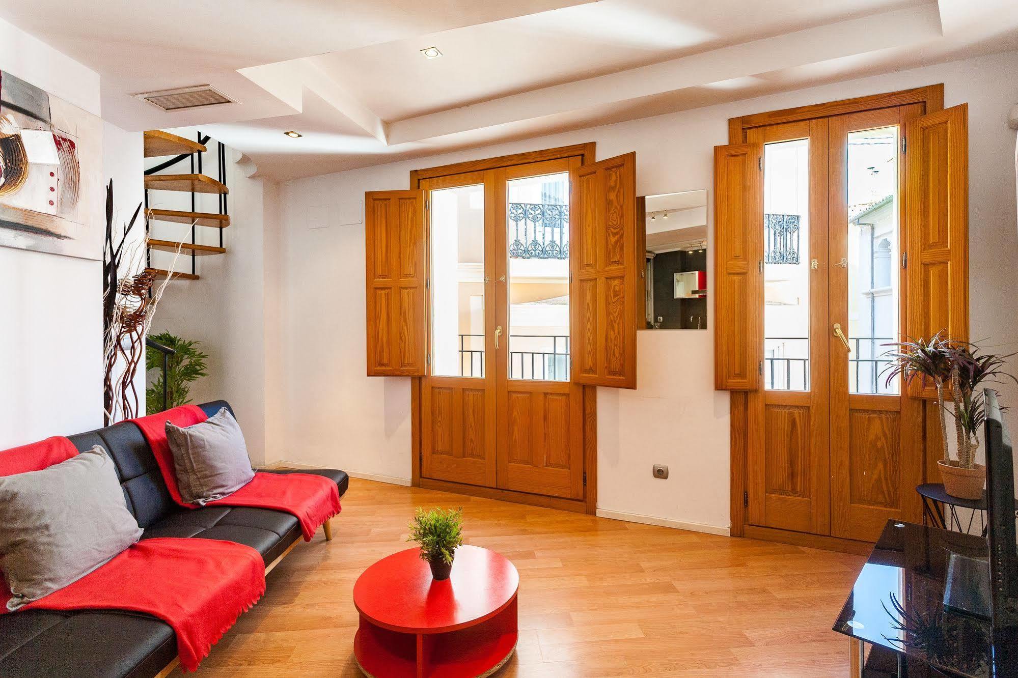 Like Apartments Lonja Valensiya Dış mekan fotoğraf